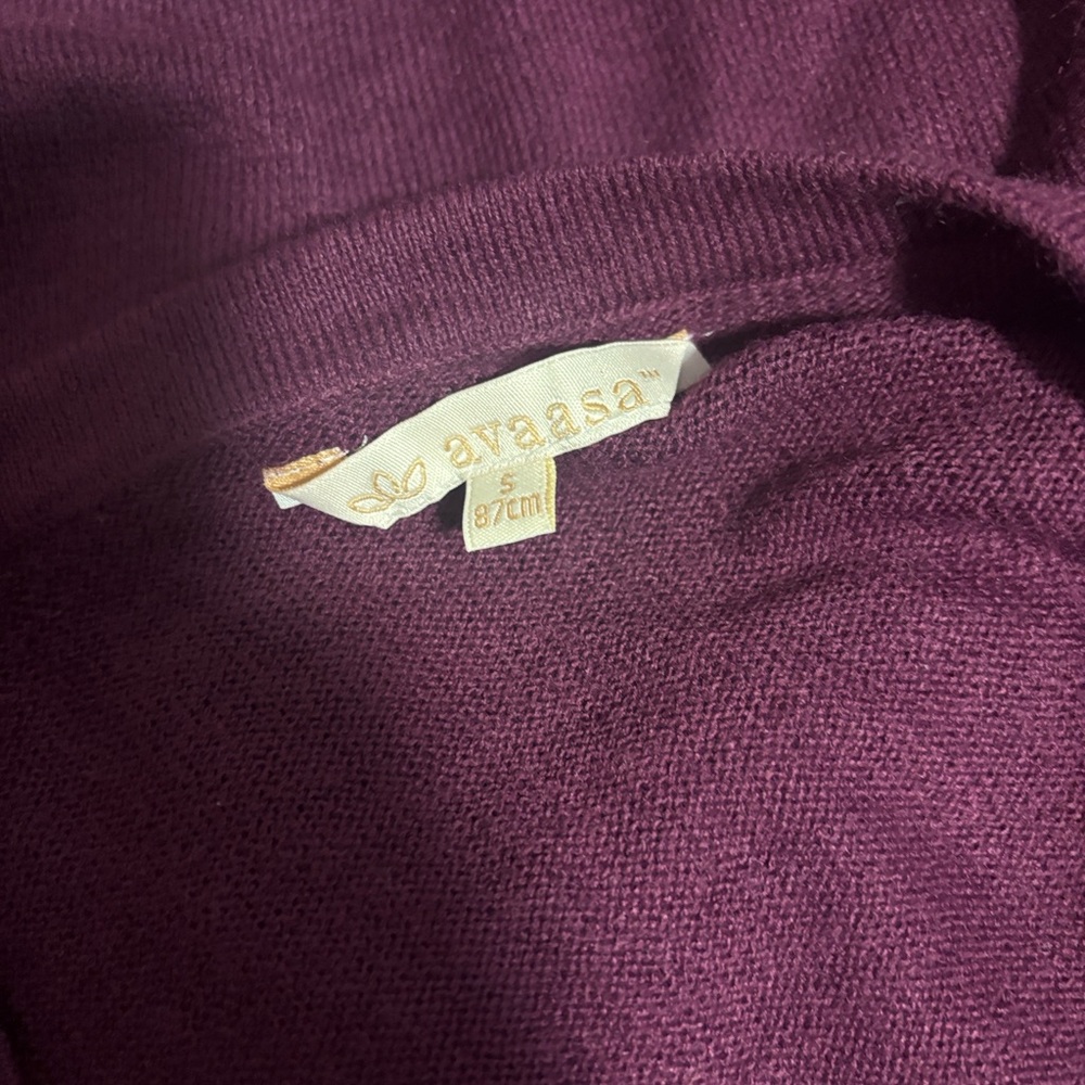 AVAASA button down cardigan - Picture 6 of 6